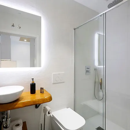 Elegant 3* Lasarte Oria